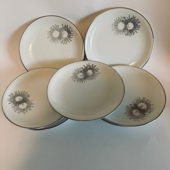 Kutani Burst China (7) Salad Plates White/Silver/Gray Japan Hand Painted VTG - Picture 7 of 13